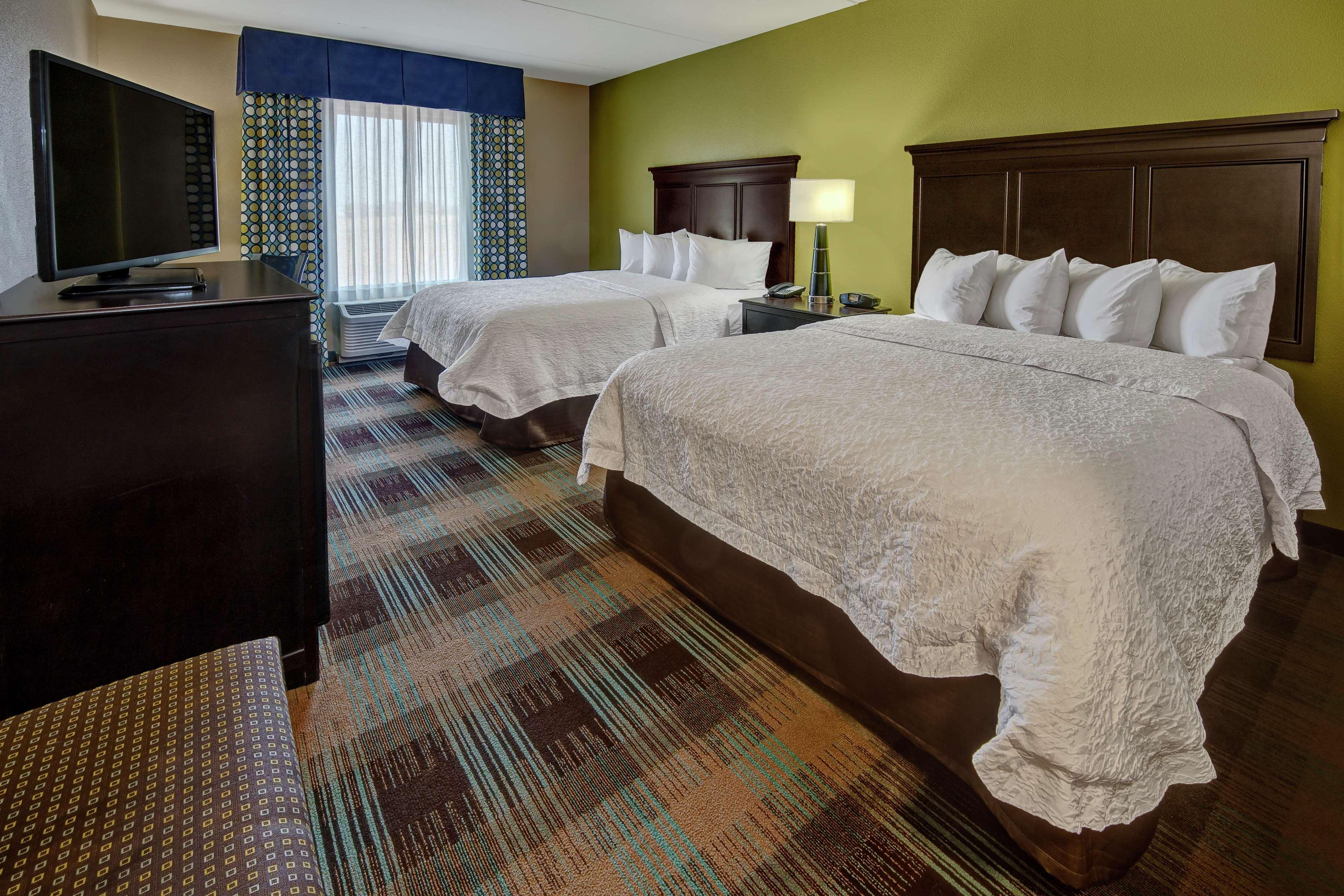 Hampton Inn & Suites Кларксвилл Экстерьер фото