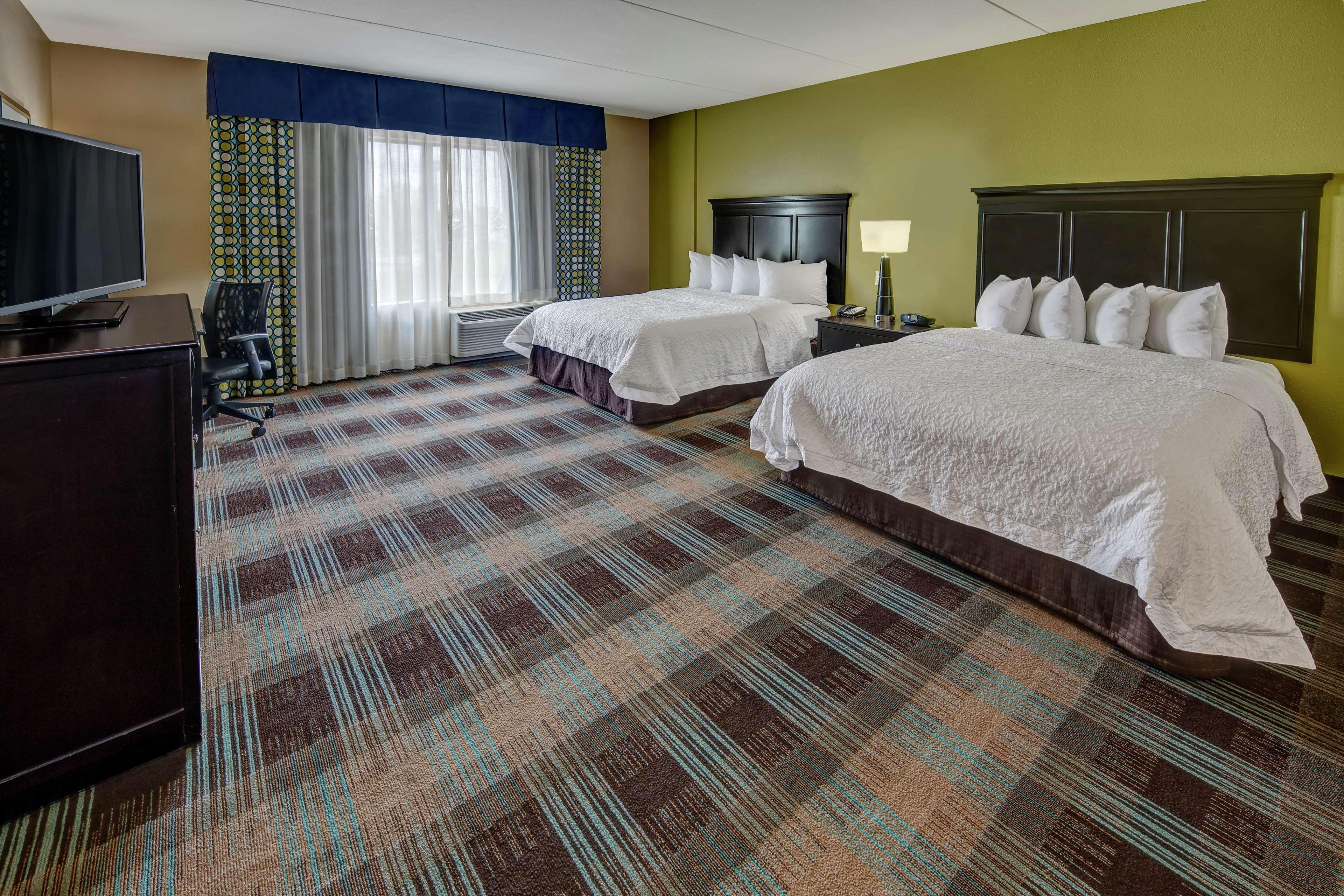 Hampton Inn & Suites Кларксвилл Экстерьер фото