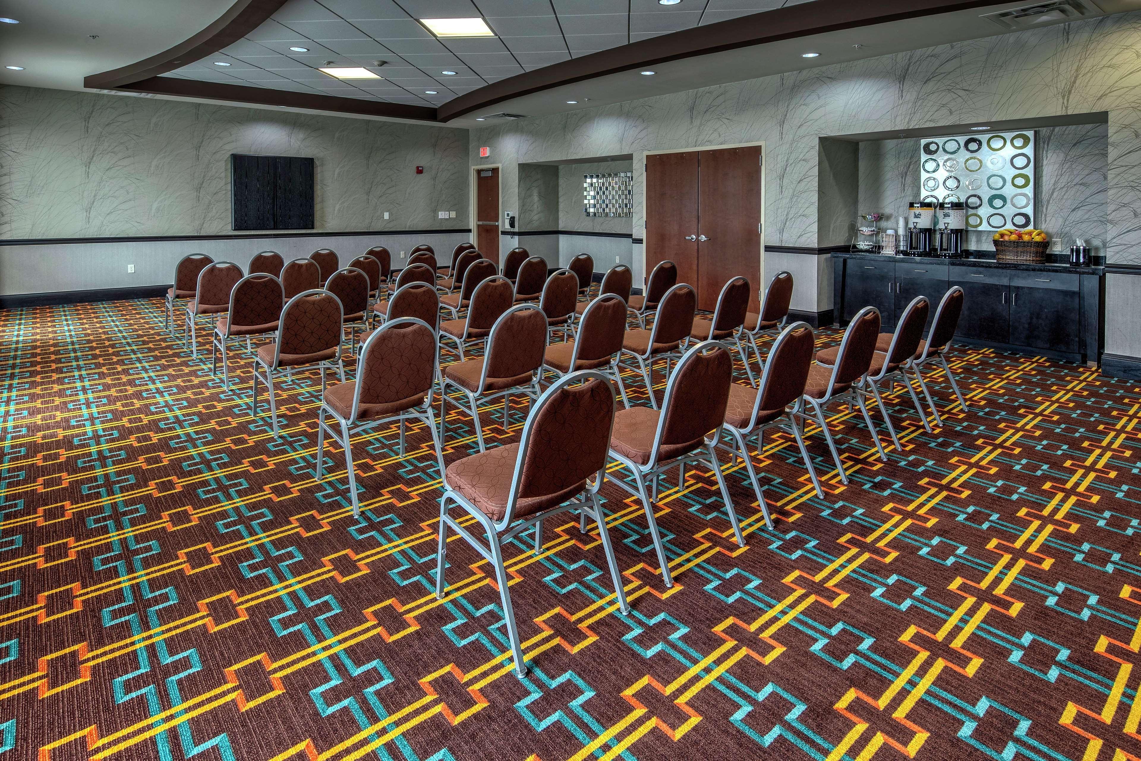 Hampton Inn & Suites Кларксвилл Экстерьер фото